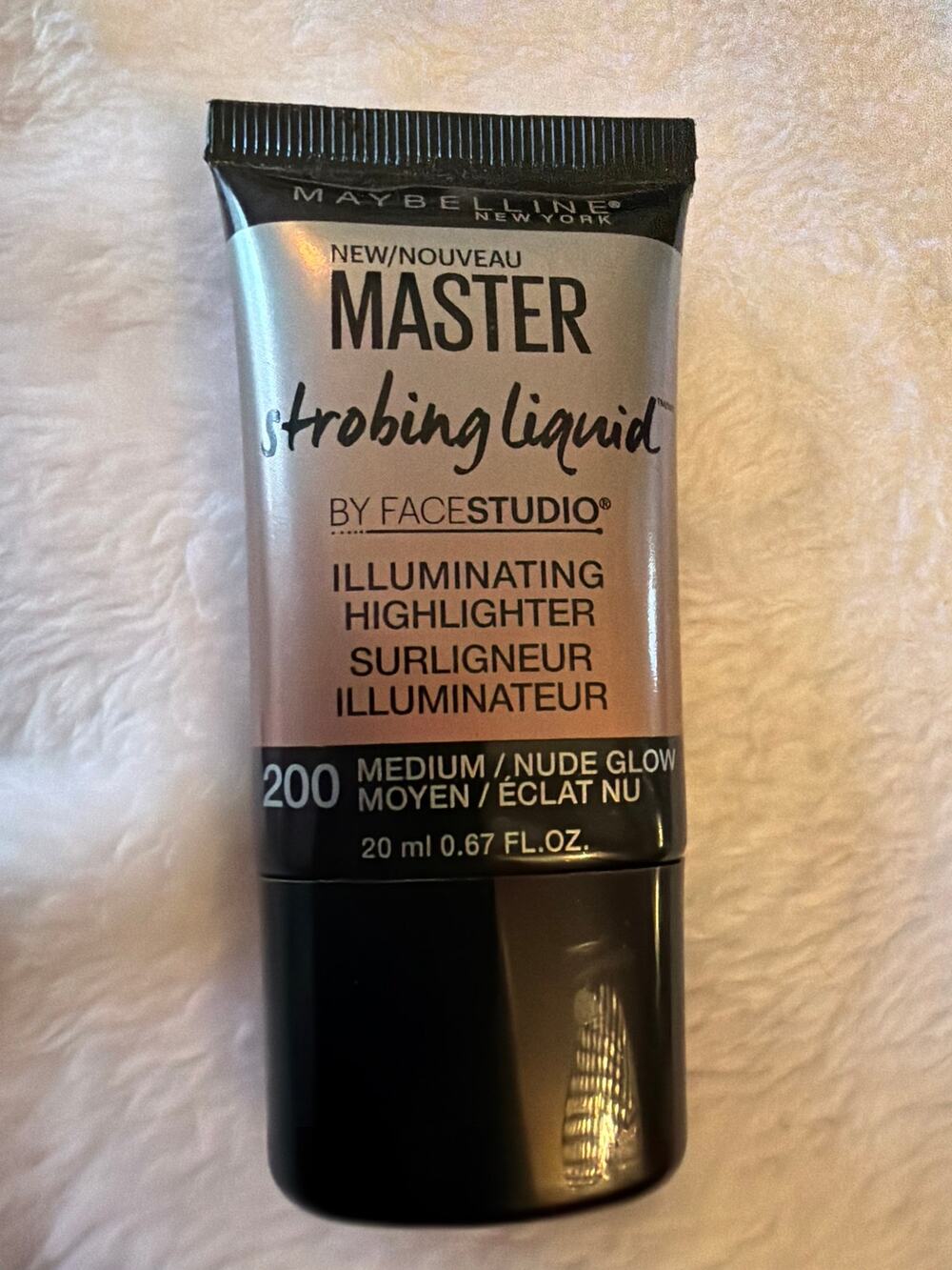 Maybelline Master Strobing Liquid Highlighter 200 Medium Nude Glow 0.67 oz